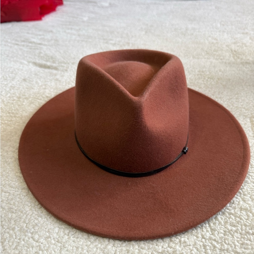Classic red/Brown flat brim hat